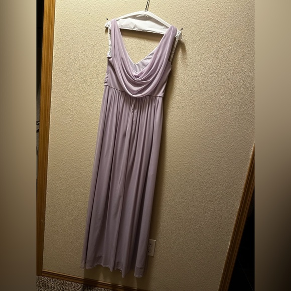 David’s Bridal Like New Lilac Mesh Cowl Back Cross front  Bridesmaid Dress size2 - Picture 4 of 6